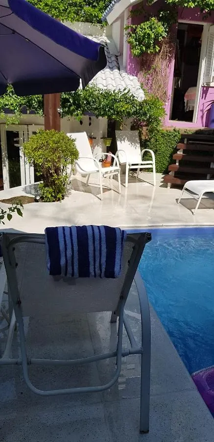 Morada das Flôres Porto Alegre Quarto em Acomodações Particulares